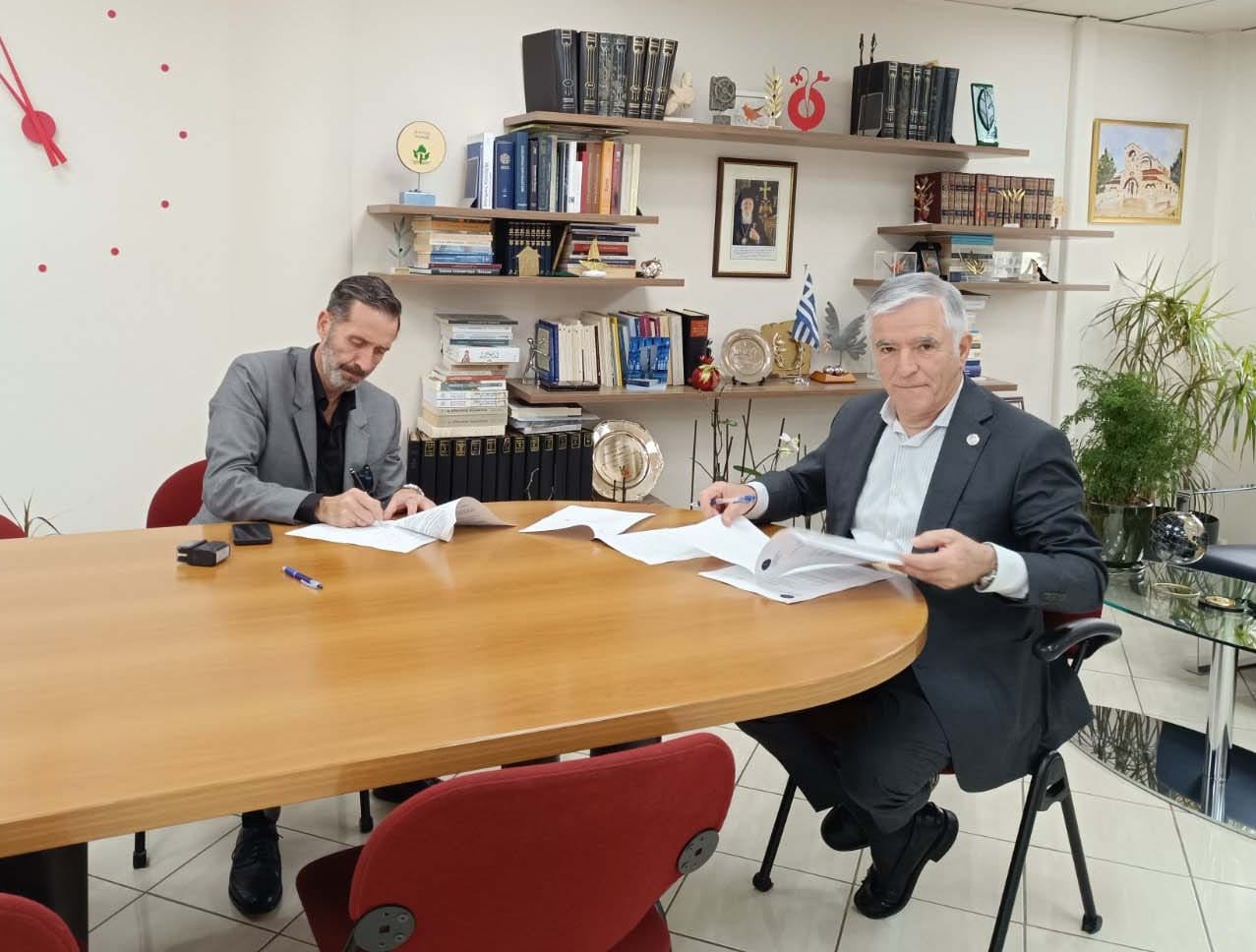 Δήμος Παιανίας: Υπογράφηκε η σύμβαση για την αποκατάσταση των δρόμων στα Γλυκά Νερά