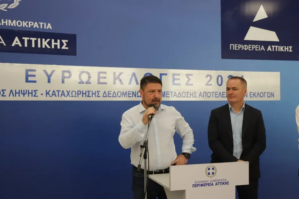 Αυτοψία του Νίκου Χαρδαλιά στο συντονιστικό κέντρο της Περιφέρειας Αττικής στο ΣΕΦ ενόψει ευρωεκλογών