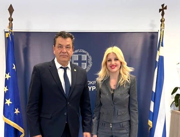 Συνάντηση του Δημάρχου Φυλής Χρήστου Παππού με την Υφυπουργό Τουρισμού Έλενα Ράπτη