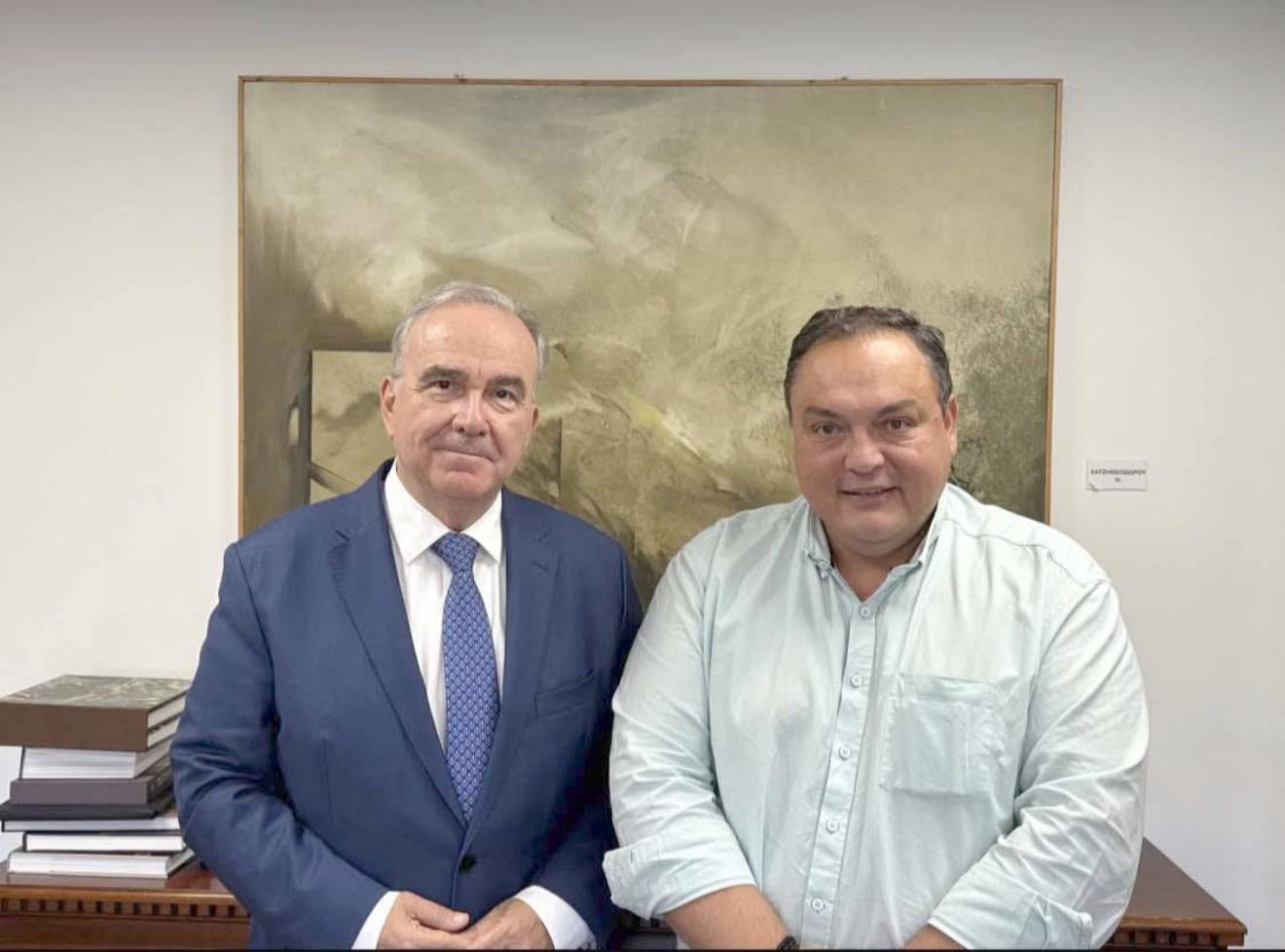 Συνάντησή του δημάρχου Φιλοθέης κ. Μπονάτσου με τον Αν. Υπουργό Οικονομικών κ. Ν. Παπαθανάση.