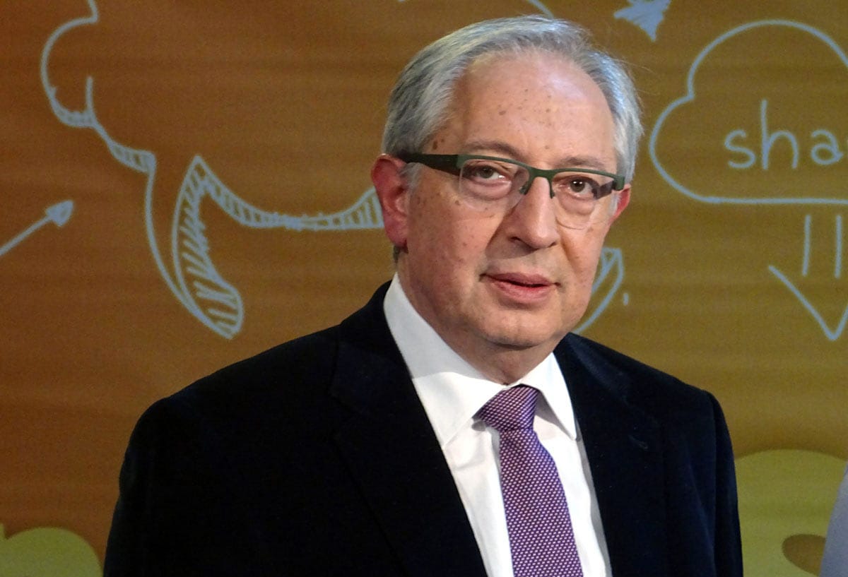 Αμπατζόγλου: "Συνεχίζουμε να αλλάζουμε τις γειτονιές του Αμαρουσίου"