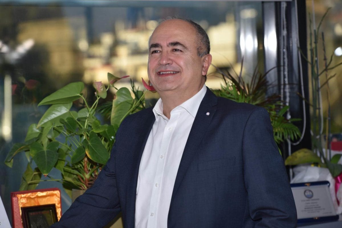 Νίκος Μπάμπαλος : "Συνεχίζουμε να στεκόμαστε έμπρακτα δίπλα στα σωματεία του Ηρακλείου μας"