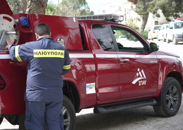 Παράδοση 15 νέων πυροσβεστικών οχημάτων από τον ΣΠΑΥ
