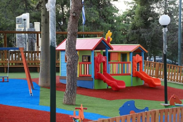 Πρώτο μέλημά μας για τις παιδικές χαρές η ασφάλεια των παιδιών