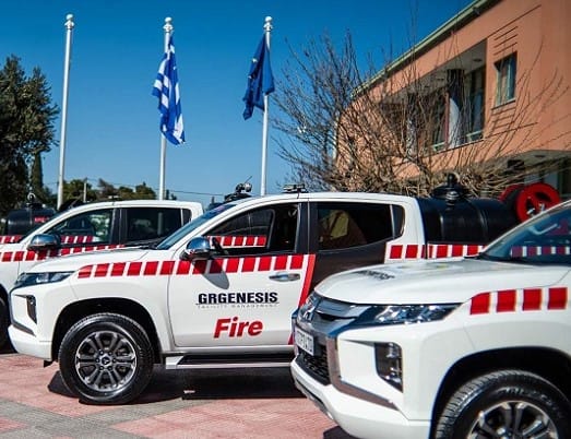 4 νέα πυροσβεστικά οχήματα για την Πολιτική Προστασία του Δ.Σαρωνικού