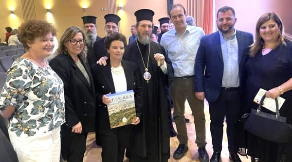 Γλυφάδα: Κατανυκτική ατμόσφαιρα στην ομιλία για το Ιερό Κουβούκλιο του Παναγίου Τάφου