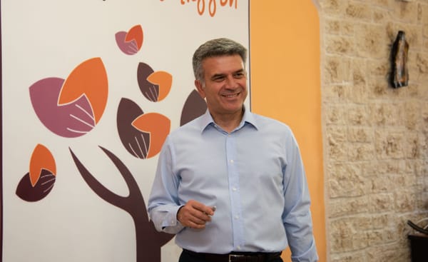 Ο Δήμαρχος Παναγιώτης Μανούρης συζητά με την Νεολαία της Ν.Ιωνίας
