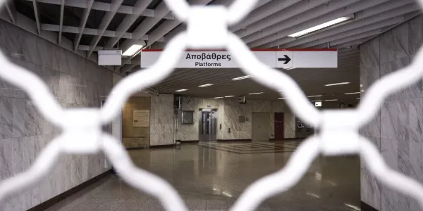 Πρωτομαγιά:Πώς θα κινηθούν τα Μέσα Μεταφοράς, δεμένα τα πλοία στα λιμάνιαάς