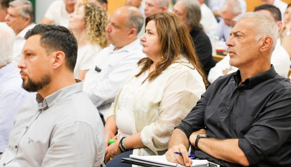 Ο Δήμαρχος Πειραιά Γιάννης Μώραλης παρευρέθηκε σε σύσκεψη των Δημάρχων στην ΠΕΔΑ
