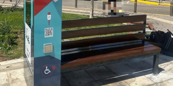 Έξυπνα παγκάκια στην Αττική κάνουν μετρήσεις ατμοσφαιρικής ρύπανσης
