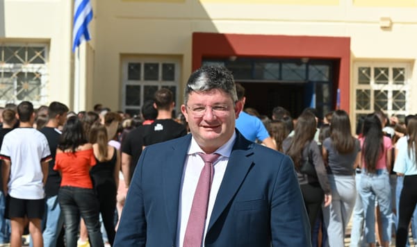Χαιρετισμός Δημάρχου Αχαρνών Σπύρου Βρεττού για την νέα σχολική χρονιά