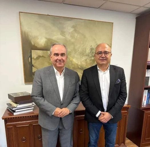 Συνάντηση του Δημάρχου Ηρακλείου κ. Μπάμπαλου με τον κ. Παπαθανάση