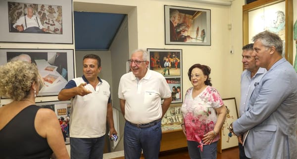 Παρουσία του Δημάρχου Αμαρουσίου Θ. Αμπατζόγλου η πρεμιέρα του Φεστιβάλ Θεάτρου Σκιών