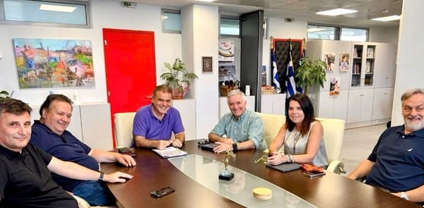 Συνάντηση του Δημάρχου Παλλήνης Χρήστου Αηδόνη με τον Δήμαρχο Παιανίας Ισίδωρο Μάδη