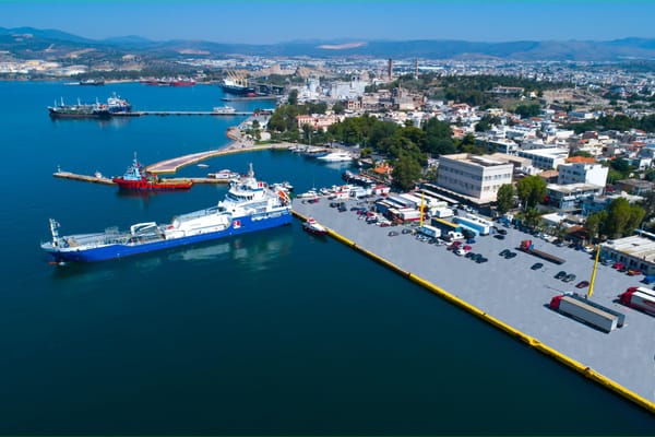 Ενεργειακή αναβάθμιση και αποκατάσταση ηλεκτροφωτισμού στον εμπορικό Λιμένα Ελευσίνας
