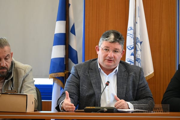 Σπ.Βρεττός δήμαρχος Αχαρνών : "Πάντα πιστοί στις δεσμεύσεις μας απέναντι σε γονείς, εκπαιδευτικούς και  μαθητές"