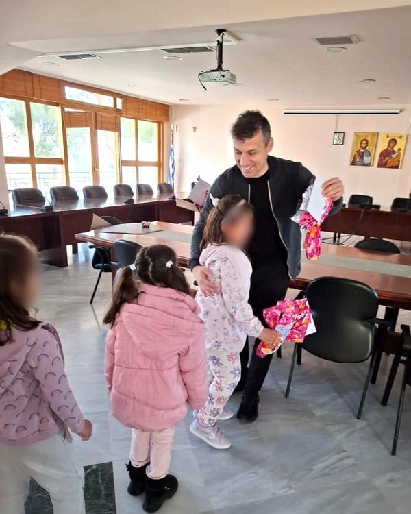 Α. Δρίκος : Πασχαλινά δώρα και ευχές προς όλα τα παιδιά του δήμου Μάνδρας-Ειδυλλίας