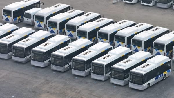 Καινούργια όλα τα λεωφορεία που θα κυκλοφορούν στην Αττική το 2027