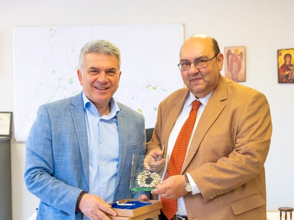Μανούρης : Αδελφοποίηση του Δήμου Ν.Ιωνίας με τον Δήμο Δυτ. Λέσβου